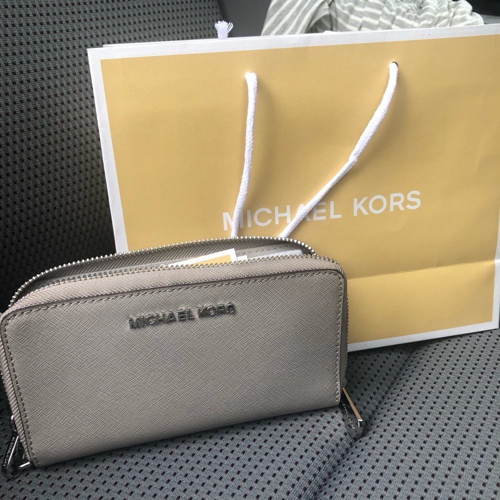 Michael Kors wallet